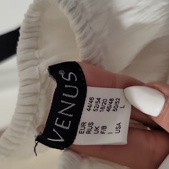 Beach dress - Picture 4 of 5